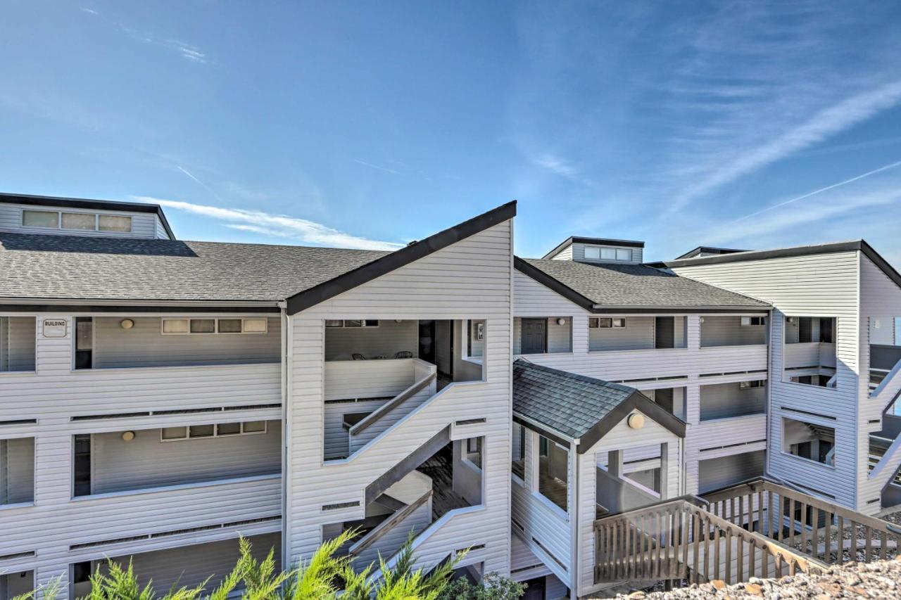 Sunny Osage Beach With Balcony And Lakefront View Exterior foto