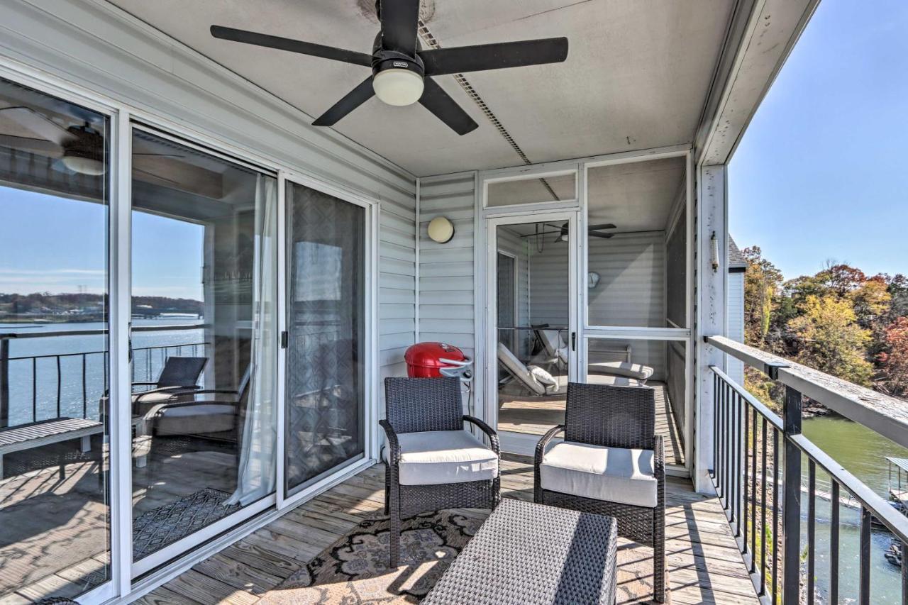 Sunny Osage Beach With Balcony And Lakefront View Exterior foto